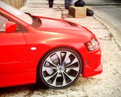Mitsubishi Lancer Evolution 8 vs 2.0