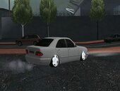 MERCEDES E220